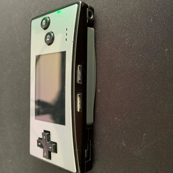 Nintendo Game Boy Micro Silver/Black – Vintage – Great Condition - Picture 3 of 11